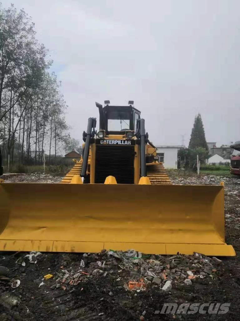 CAT D 6 H Гусеничные бульдозеры