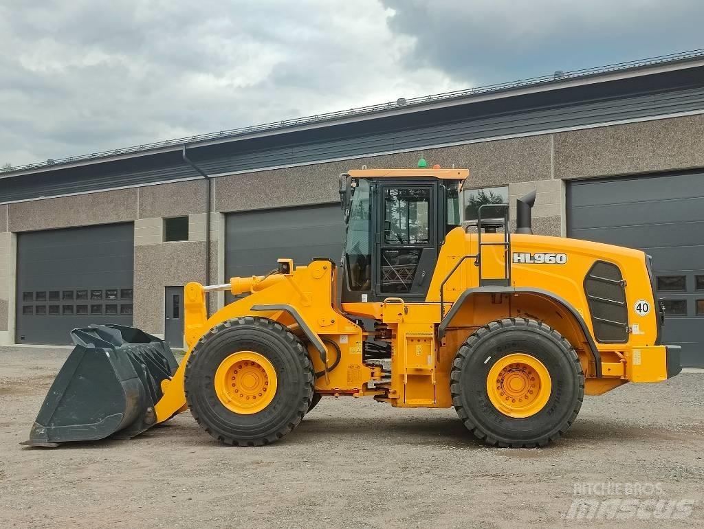 Hyundai HL 960 Фронтальные погрузчики
