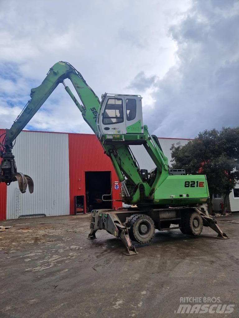 Sennebogen 821 E Колёсные экскаваторы