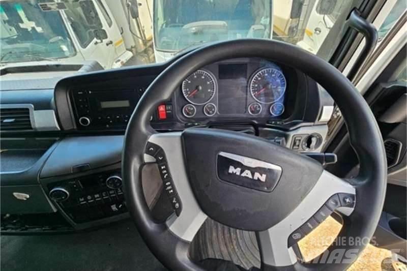 MAN 26 SERIES Специальные грузовики