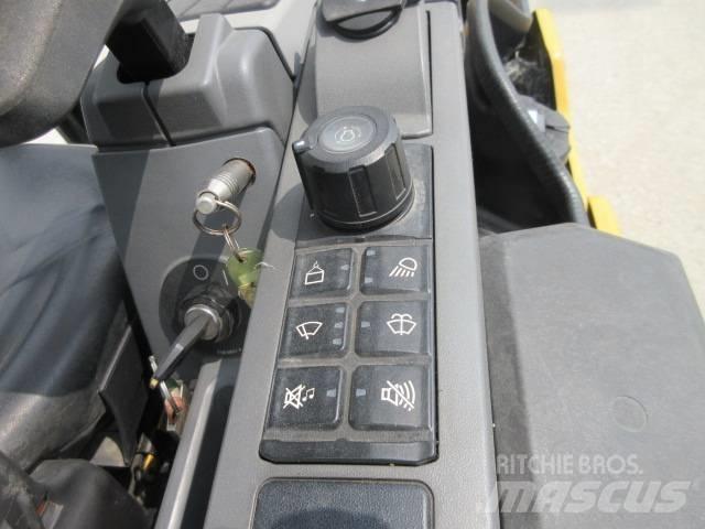 CAT 302 CR Мини-экскаваторы