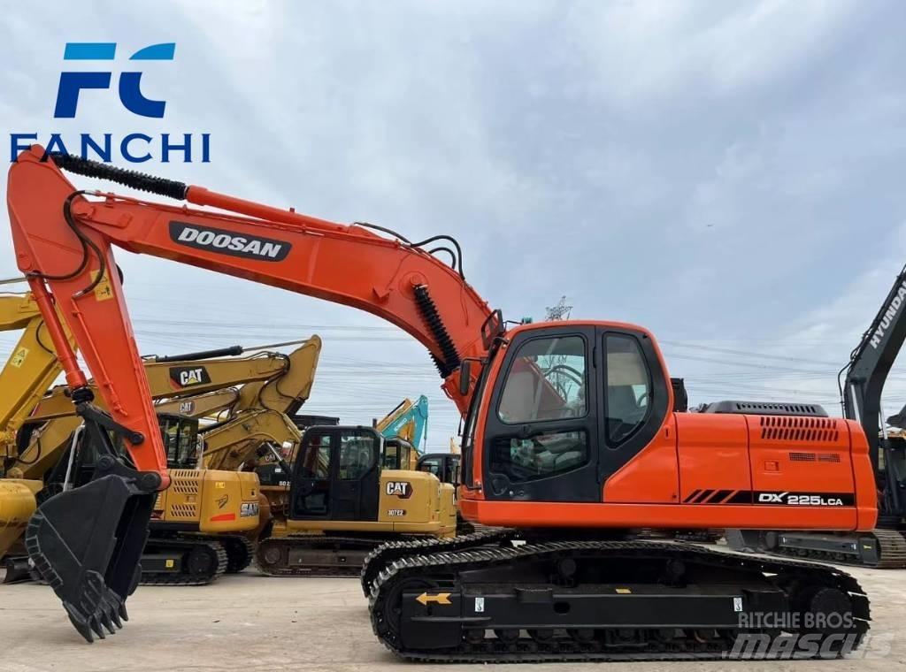 Doosan DX 225 LCA Гусеничные экскаваторы