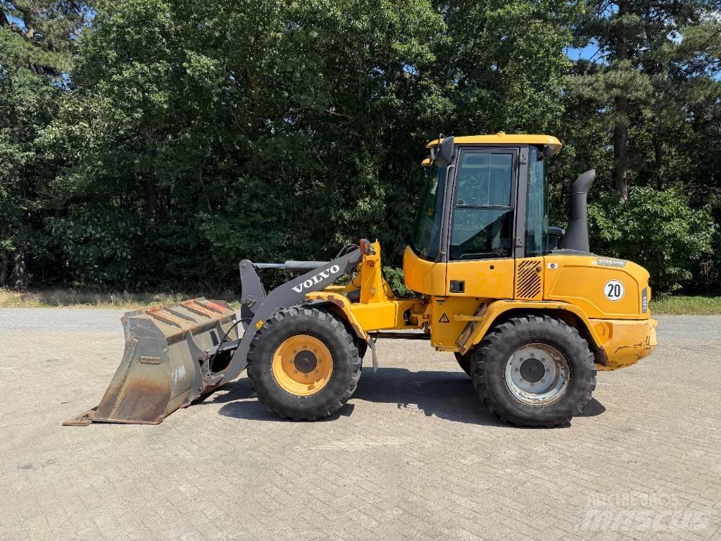 Volvo L 35 G Фронтальные погрузчики