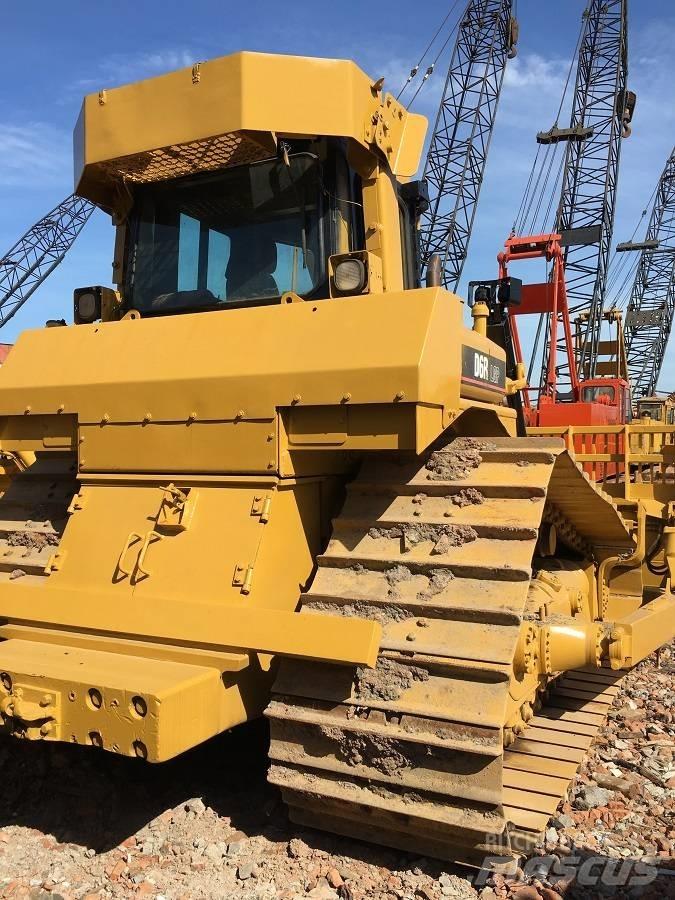 CAT D6R Гусеничные бульдозеры