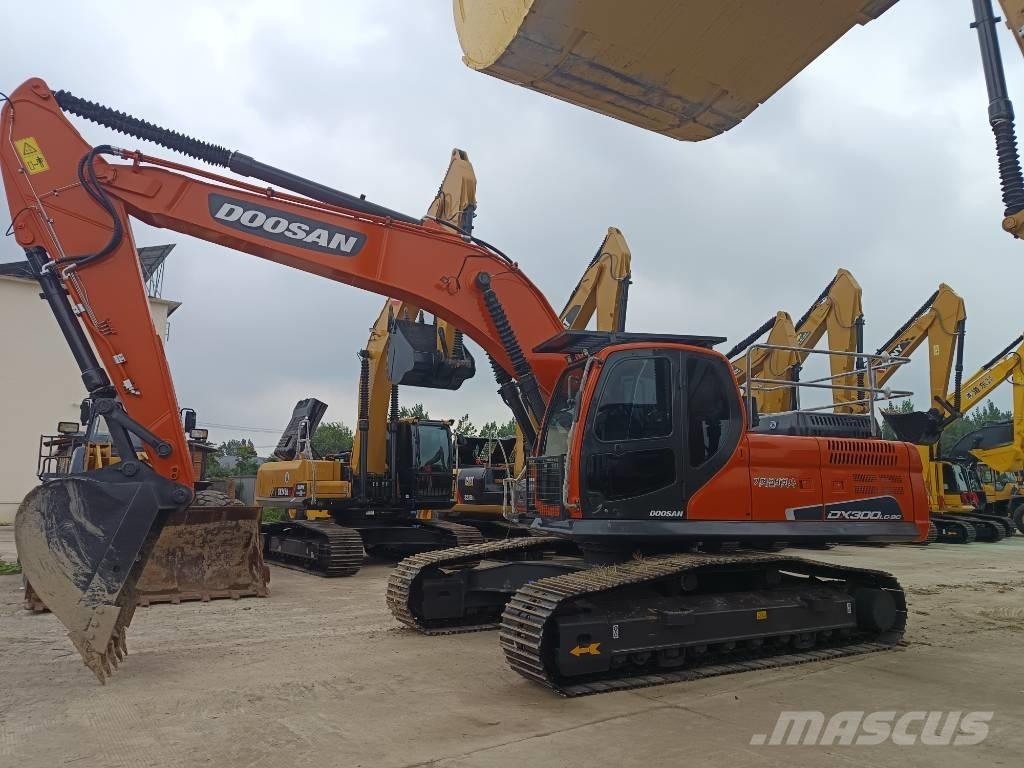 Doosan DX 300 LC Гусеничные экскаваторы