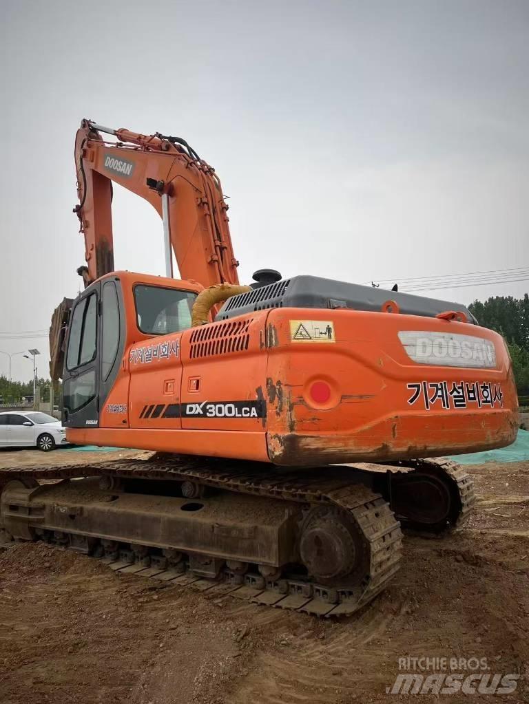 Doosan DX300LCA Гусеничные экскаваторы