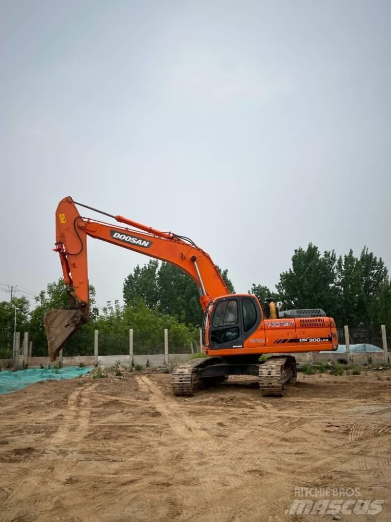 Doosan DX300LCA Гусеничные экскаваторы
