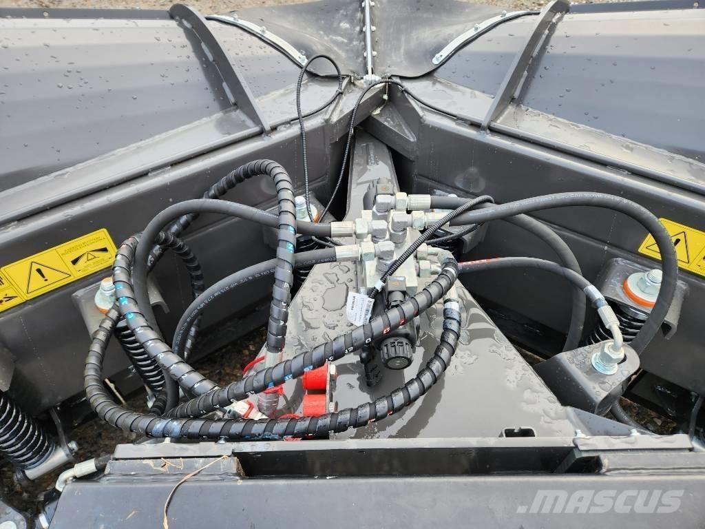 Pronar PUV 3300 M Снежные отвалы и плуги