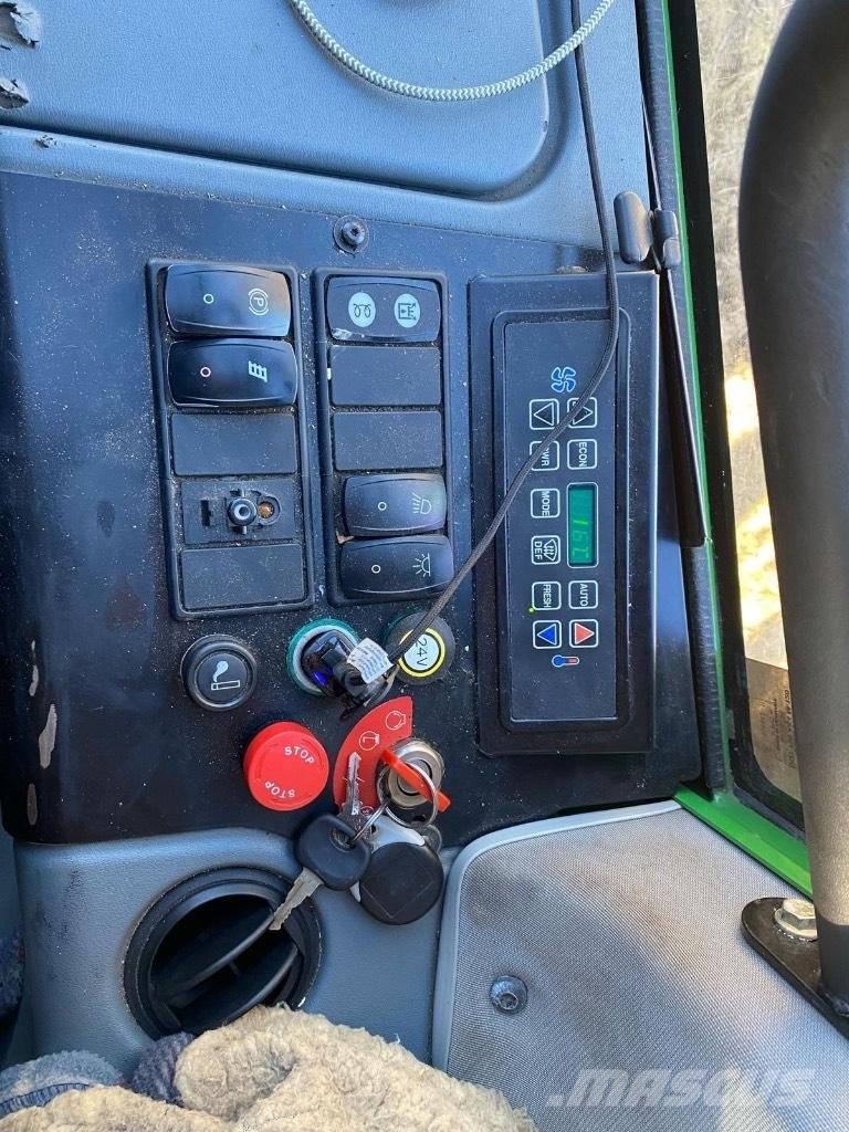 John Deere 1010 E Форвардеры