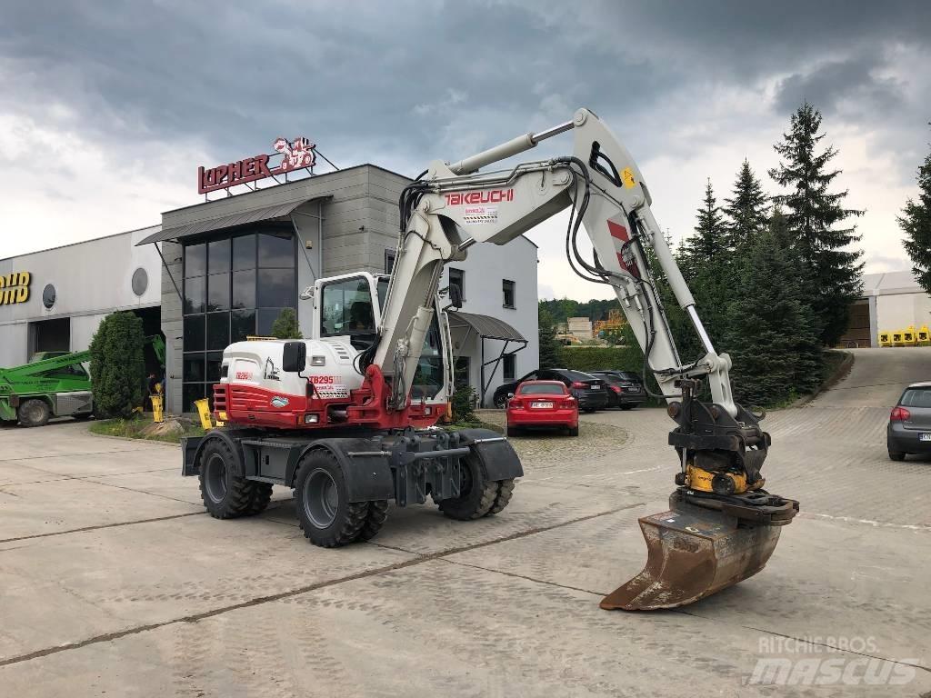 Takeuchi TB295W Колёсные экскаваторы