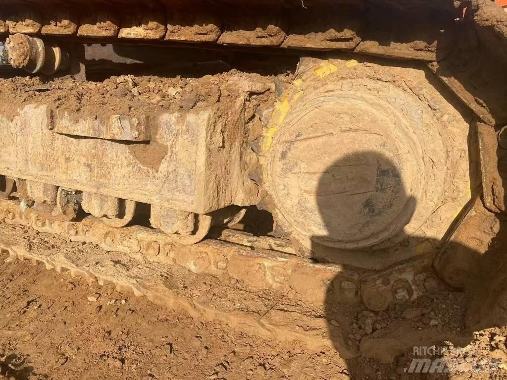 Doosan DX 300 LC Гусеничные экскаваторы
