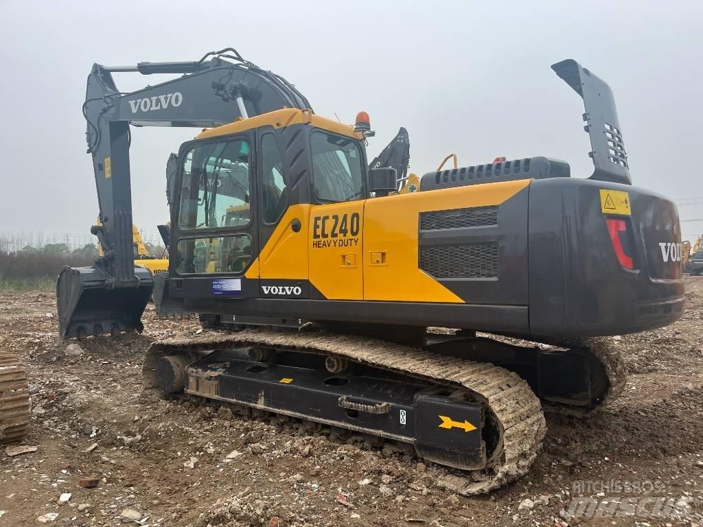 Volvo EC240BLC Гусеничные экскаваторы
