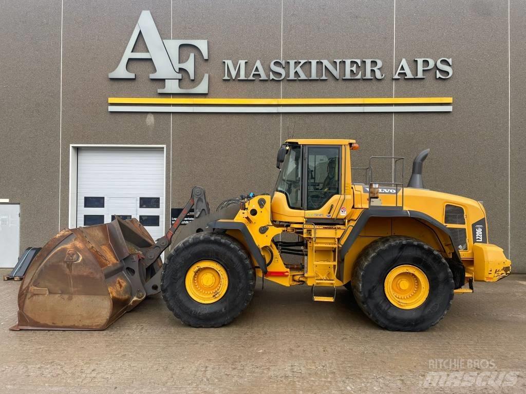 Volvo L220G Фронтальные погрузчики