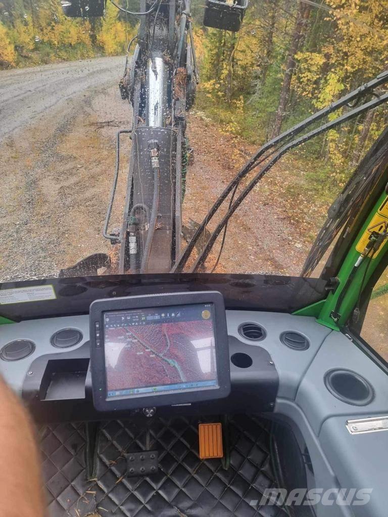 John Deere 1070 G Харвестеры