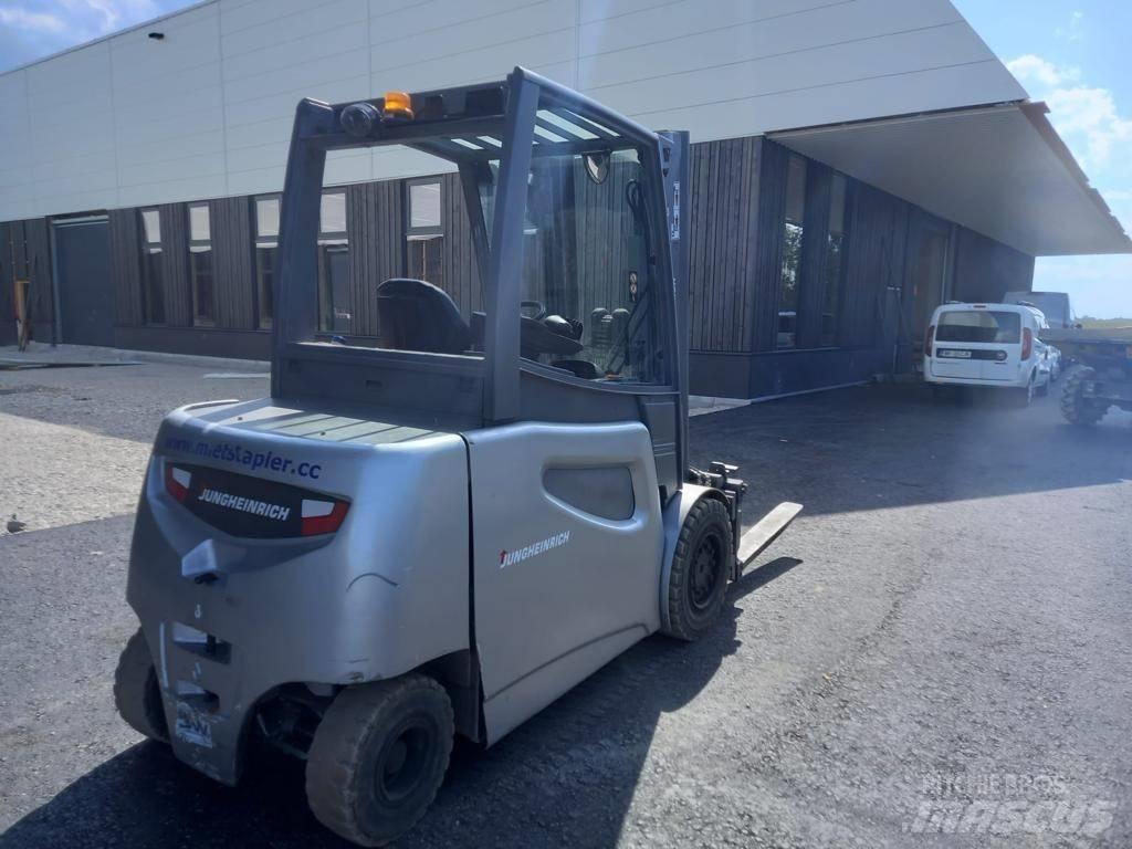 Jungheinrich EFG 540 Электропогрузчики
