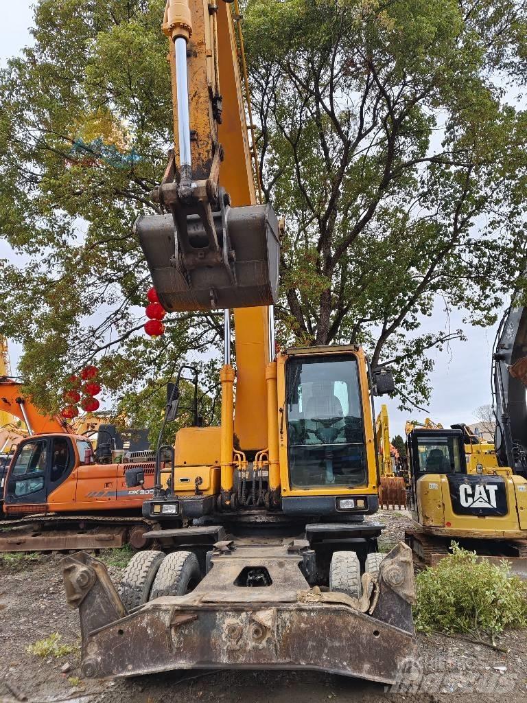 Hyundai R210W-9 Колёсные экскаваторы