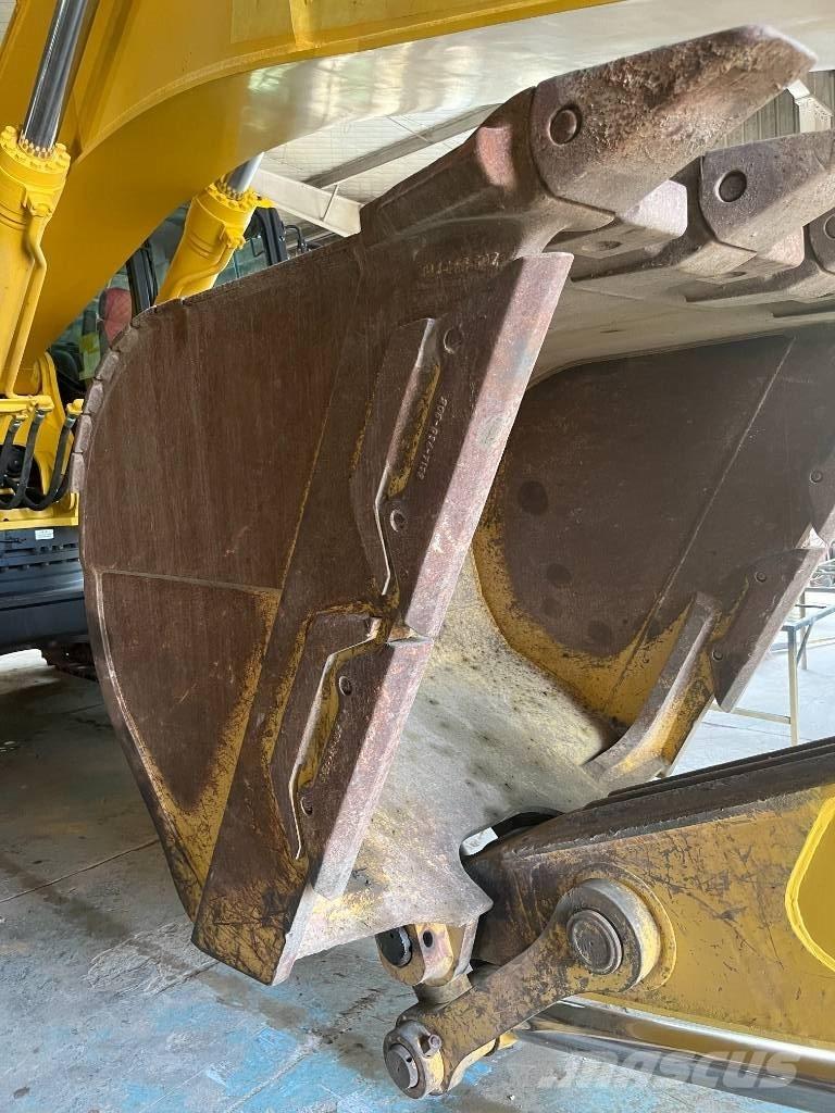 Komatsu PC 450 LC-8 Гусеничные экскаваторы