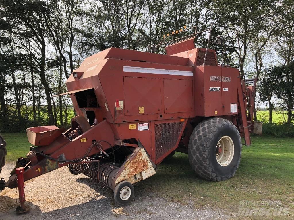 Hesston 4800 Тюковые пресс-подборщики