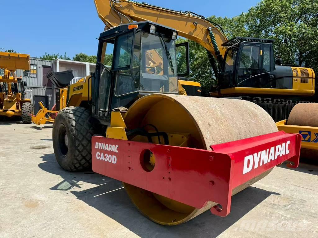Dynapac CA 30 D Грунтовые катки