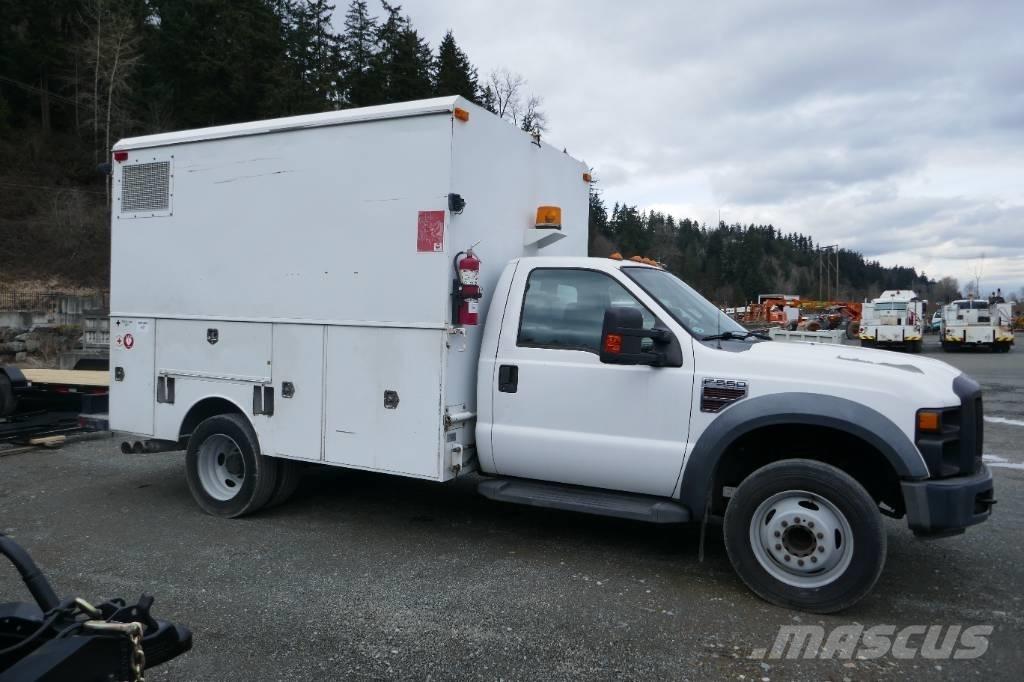 Ford F 550 Комбинированные дорожные машины
