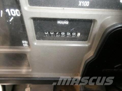 International 4700 Комбинированные дорожные машины