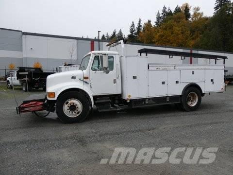 International 4700 Комбинированные дорожные машины