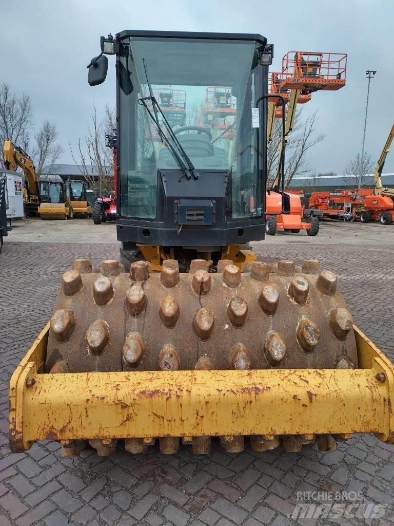 CAT CS CP44 Грунтовые катки