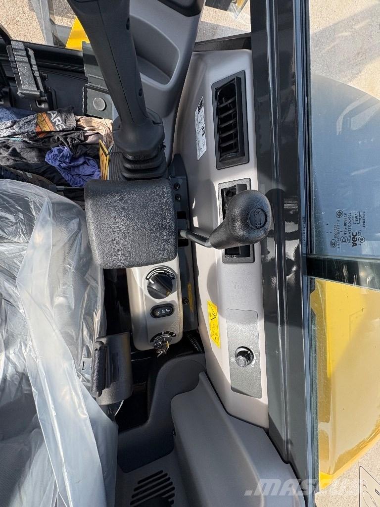 Komatsu PC 55 MR-5 Мини-экскаваторы