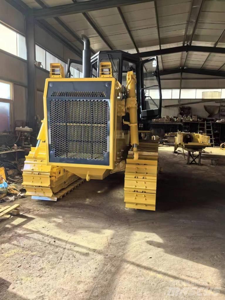Shantui SD 22 Гусеничные бульдозеры