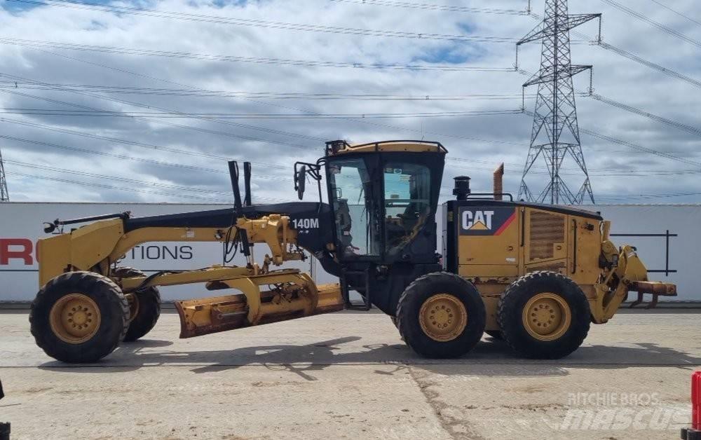CAT 140 M Грейдеры