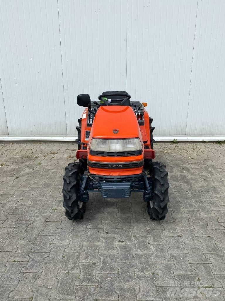 Kubota A14 Коммунальные тракторы
