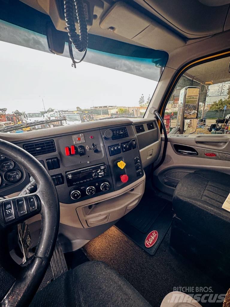 Peterbilt 579 Грузовики-Самосвалы