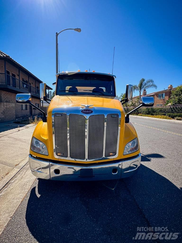 Peterbilt 579 Грузовики-Самосвалы