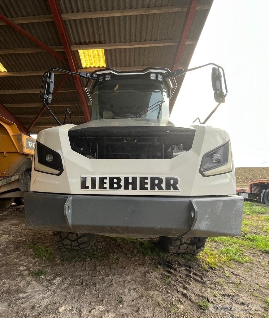 Liebherr TA 230 Шарнирно-сочленённые самосвалы
