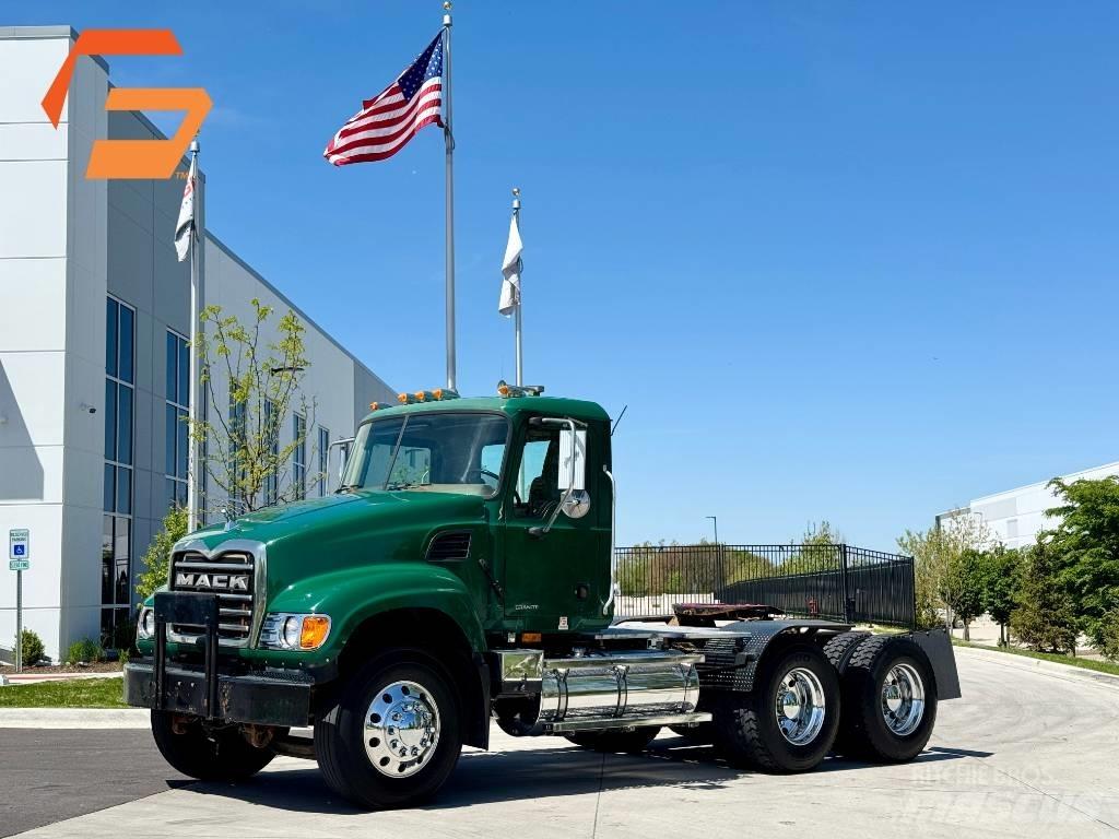 Mack Granite CV713 Седельные тягачи