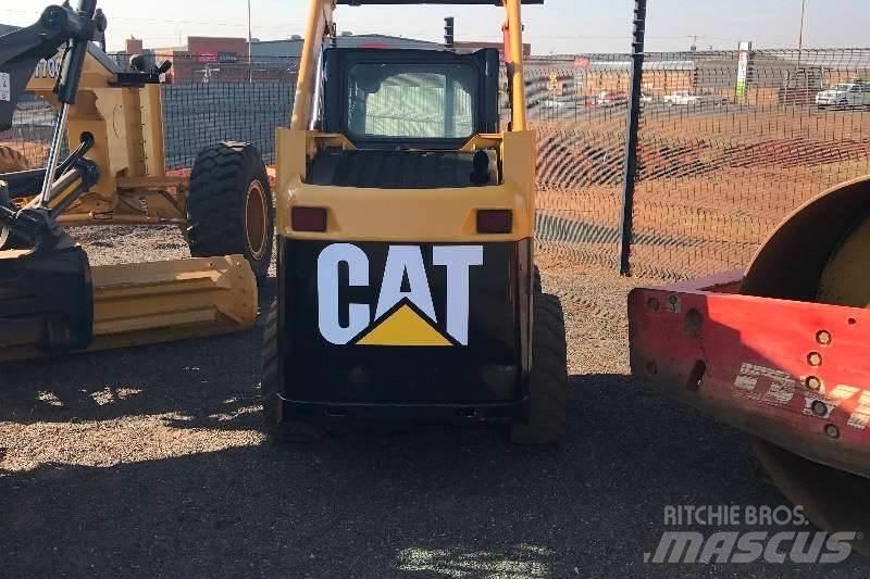 CAT 226B Специальные грузовики