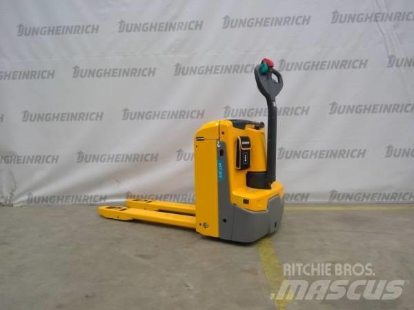Jungheinrich EJE 114 Ручные электрические тележки