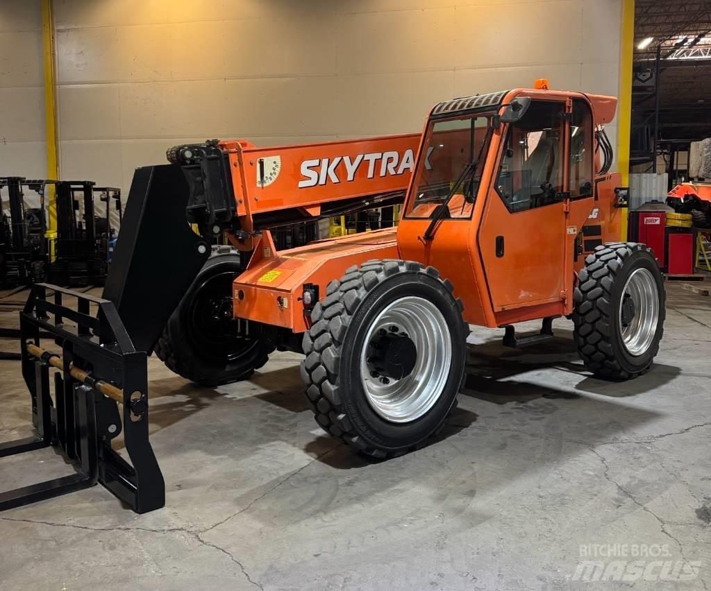 SkyTrak 6042 Телескопические погрузчики