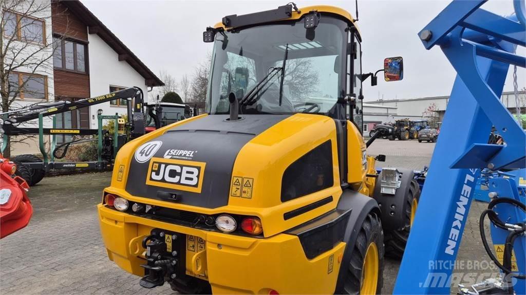 JCB TM 220 AGRI Телескопические подъемники