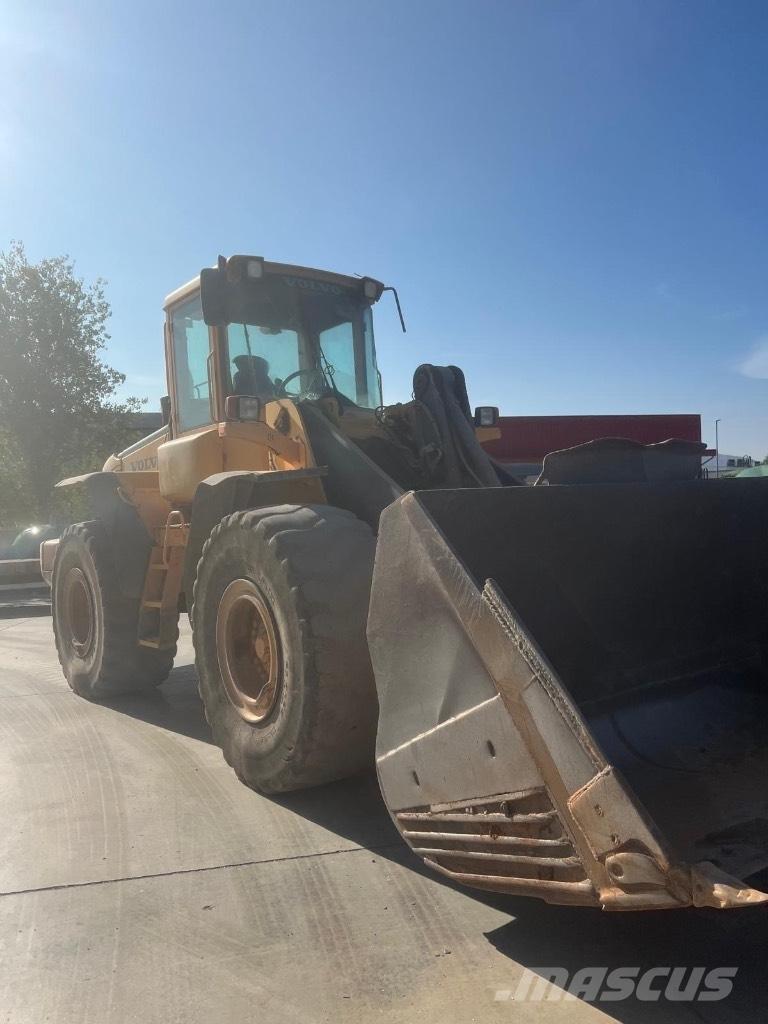 Volvo L 120 E Фронтальные погрузчики
