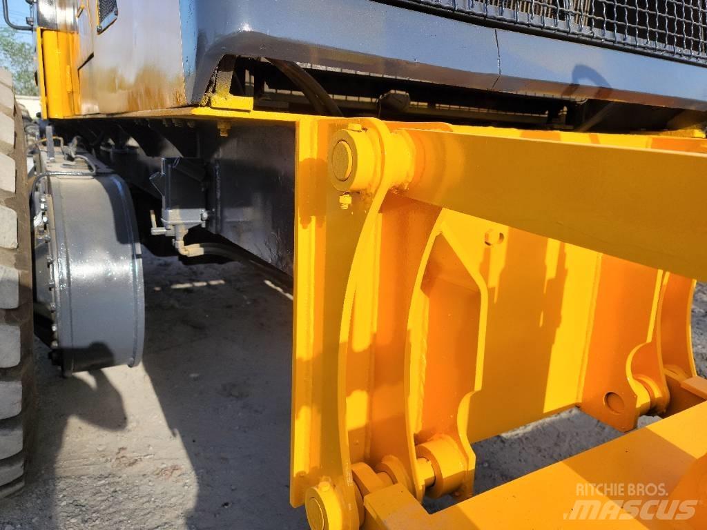 XCMG GR 180 Грейдеры