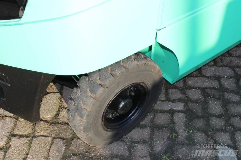 Mitsubishi FD25N Дизельные погрузчики