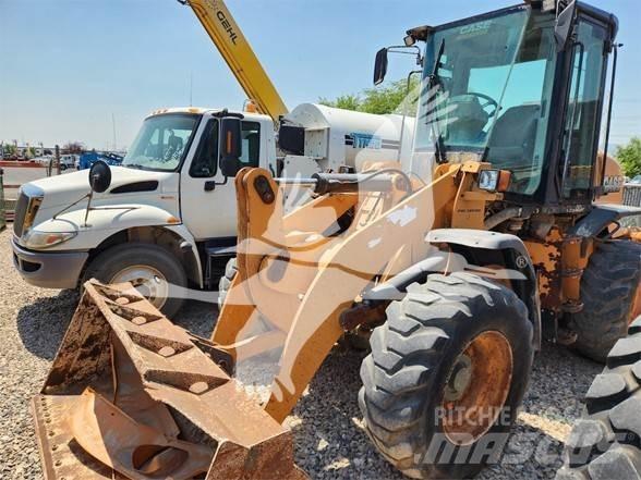 CASE 521F Фронтальные погрузчики