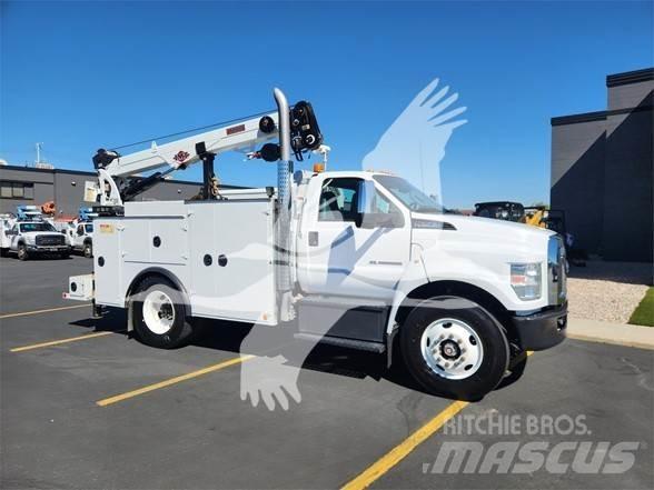 Ford F750 SD Строительная техника - Другие