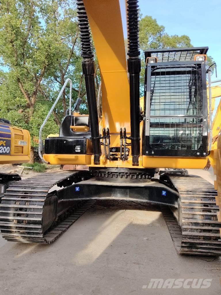 CAT 330 D Гусеничные экскаваторы