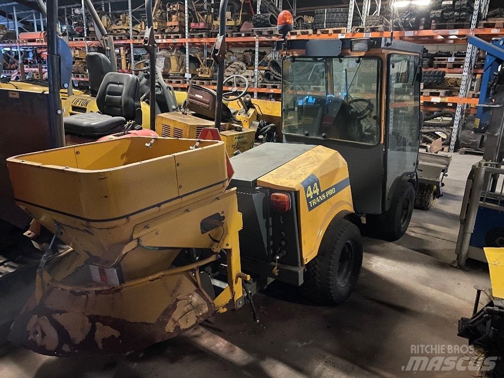 Belos Trans Pro 44 Коммунальные мини-погрузчики
