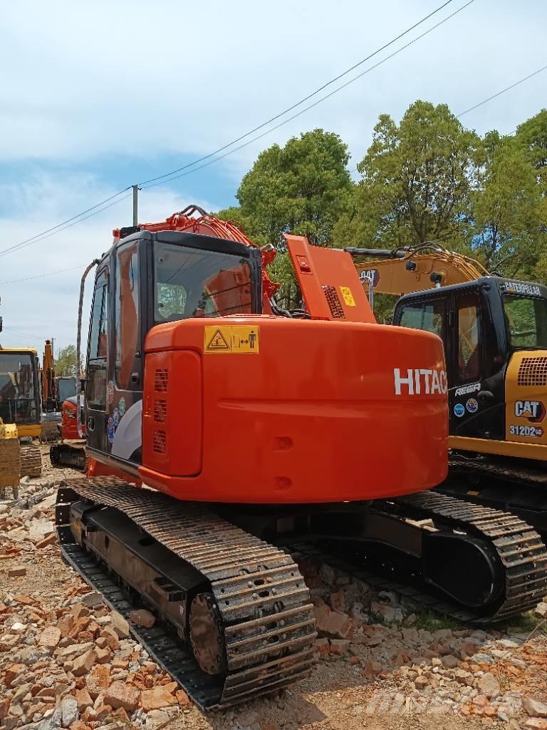 Hitachi ZX 135 Гусеничные экскаваторы