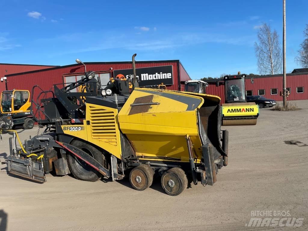 Bomag BF 300 P Асфальтоукладчики