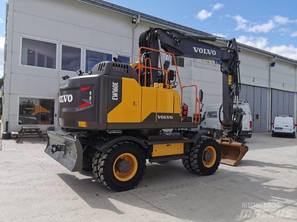 Volvo EW160E Колёсные экскаваторы