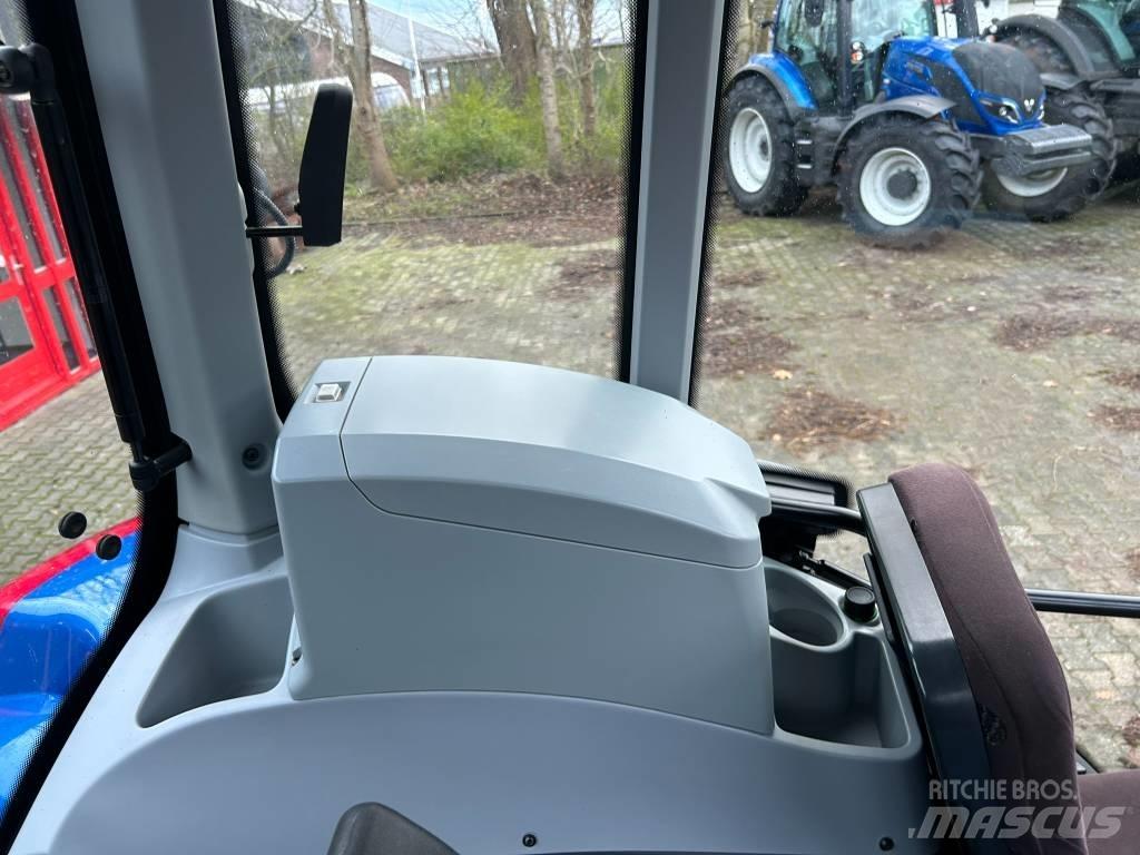 Valtra T 214 Versu Трактора